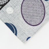 テニスファンのためのスポーツパターン。 フリースブランケット (角)