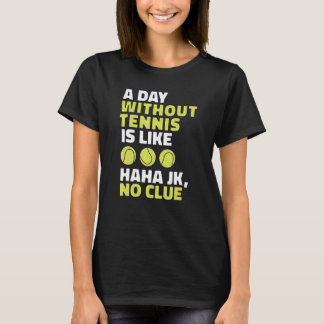 テニスプレーヤーのコート・コーチ Tシャツ