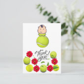 テニスベビーのボールに赤ちゃんシャワー感謝していを与える ポストカード (スタンド正面)
