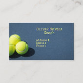テニスボールがコートのバックグラウンドビジネスに入っている  名刺 (正面)