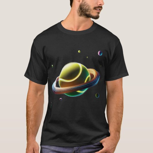 テニスボールとして土星の惑星、スポーティな宇宙デザイン Tシャツ (正面)