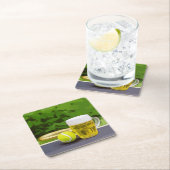 テニスボールとグリーンに水彩を塗ったグラス スクエアペーパーコースター (インサイチュ)