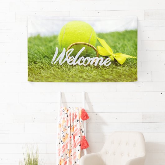 テニスボールとラケットがグリーンで歓迎の言葉を送る 横断幕 (インサイチュ)
