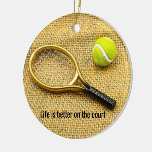 テニスボールとラケットの方がブラウンライフがいい セラミックオーナメント (左)