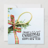 テニスボールとラケット付きテニスクリスマス シーズンカード (正面)