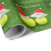 テニスボールにサンタハットを付けたテニスクリスマス ラッピングペーパー (ロールコーナー)