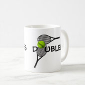 テニスボールのレースはダブルゲームコーヒーマグ コーヒーマグカップ (正面右)