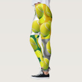 テニスボールを緑に塗る レギンス (左)