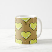 テニスボールテクスチャハートシェイプ – パターン コーヒーマグカップ (正面右)
