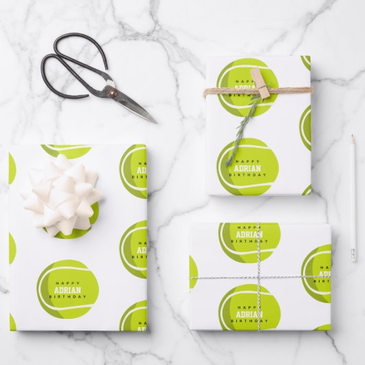 テニスボール誕生日パーティー名前をカスタムする ラッピングペーパーシート (正面)