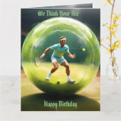 テニスボール選手のコート、ビッグ誕生日カード カード (黄色い花)