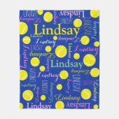 テニスボール黄色、ピンク、緑の青の女の子の名前 フリースブランケット (正面)