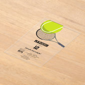 テニスボール&ラケットラケット誕生日パーティー アクリル招待状 (レイダウン)