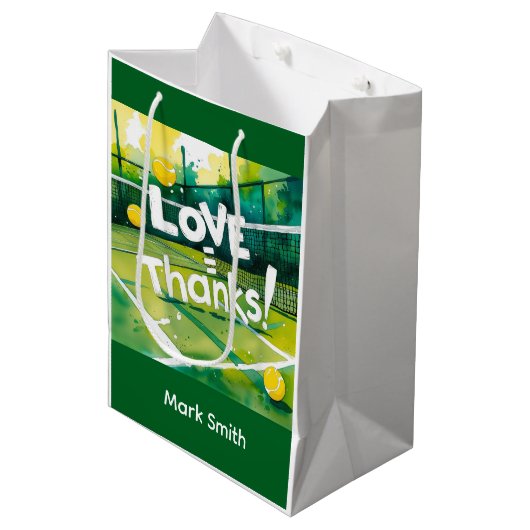 テニスラケットとボールでパーティーありがとう ミディアムペーパーバッグ (正面アングル)