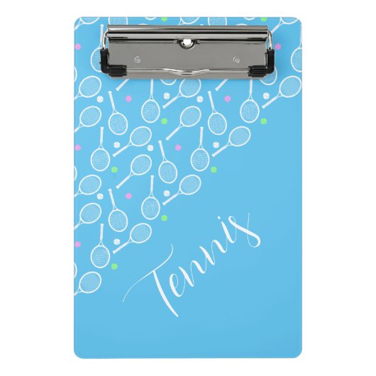 テニスラケットとボールスカイブ淡い色のルー ミニクリップボード (正面)