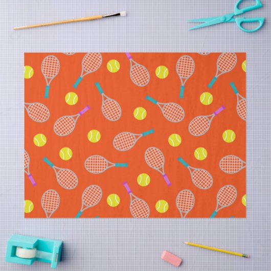 テニスラケットのボールパターンのパーティー組織をテーマにした 薄葉紙 (クラフト)