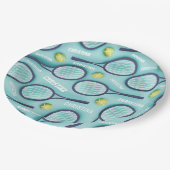 テニスラケットボール&キッズガールズネームパターンブルー ペーパープレート (アングル)