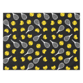 テニスラケット&ボールプレーヤーコーチイエローブラック テーブルクロス (正面(横))