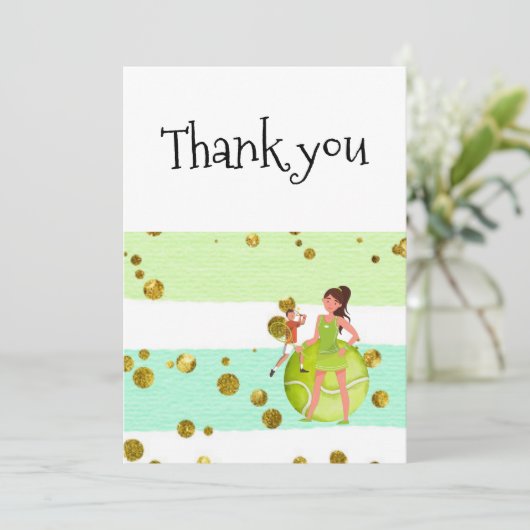 テニス女性プレーヤーはラケットとボールを保持する サンキューカード (スタンド正面)