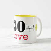 テニス30thバースデーテニスボールとナンバーラブ ツートーンマグカップ (正面右)