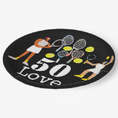 テニス50誕生日テニスボールとナンバーブラック ペーパープレート (アングル)