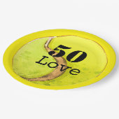 テニス50誕生日テニスボールとナンバーラブ ペーパープレート (アングル)