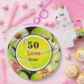 テニス50誕生日ボールとデイジー花 ペーパープレート (パーティー)
