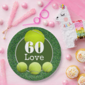 テニス60誕生日テニスボール番号愛 ペーパープレート (パーティー)