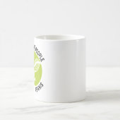 テニス、テニススポーツでビートする人々の涙 コーヒーマグカップ (中央)