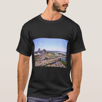 テネシー州メンフィスのスカイライン(アメリカ最大級のショップより) Tシャツ