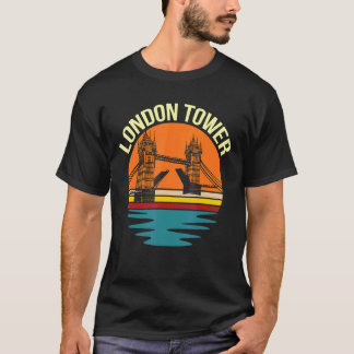 テムズイングランドのロンドンタワーブリッジ素晴らし Tシャツ