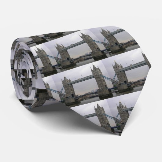テムズ川にかかるタワーブリッジと結ぶ ネクタイ (ロール)