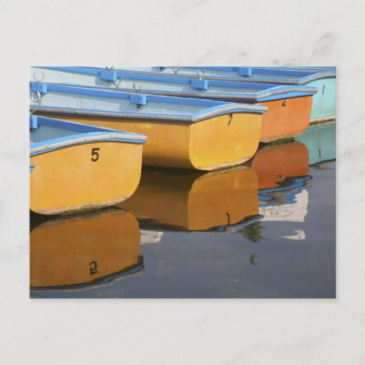 テムズ川に浮かぶヘンリーオンテムズ河のボート ポストカード (正面)