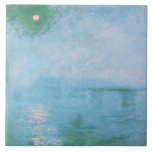 テムズ川の霧（Claude Monet著） タイル<br><div class="desc">このデザインは印象派絵画のアーティスフランスのトであるクロード・モネ(1840-1926)の作品を特集している。イギリスのロンドンのテムズ川を渡るチャリング・クロス・ブリッジを示している。霧の多い風景は青の様々な色合いで構成され、水の上に月輝く光が存在する。このオリジナルのアートワークは1903年に完成し、現在はハーバード大学のフォッグ美術館に収蔵されている。</div>
