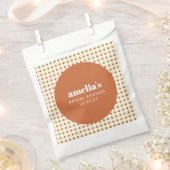 テラはっきりしたコッタレトロトレンディーブライダルシャワーカスタム フェイバーバッグ (クリップ留めされた状態)