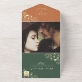 テラコッタとオリーブグリーンのウェディング オールインワン招待状 (外側)