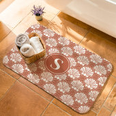 テラコッタとホワイトシーシェル沿岸モノグラム バスマット