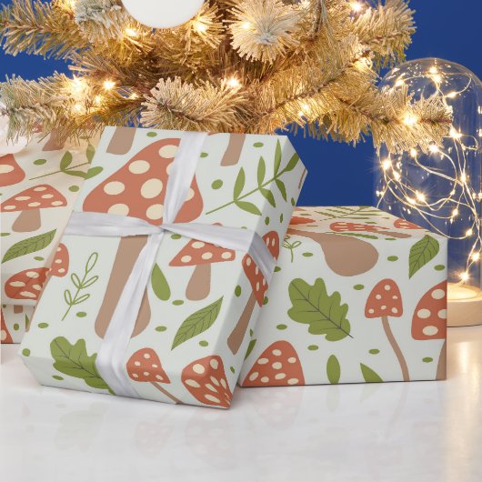 テラコッタのキノコと緑の葉 ラッピングペーパー (クリスマス)