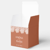 テラコッタのホワイトレース宗教的結婚なキューブ フェイバーボックス (オープン)