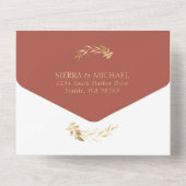 テラコッタエレガントラスト金ゴールドの結婚葉のアーチ オールインワン招待状 (裏面)