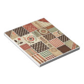 テラコッタキルトとパッチワークカラフルフローラ ノートパッド (アングル)