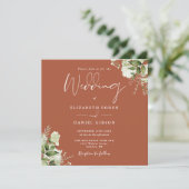 テラコッタグリーン フラワー モノグラム スクエア ウェディング 招待状 (スタンド正面)