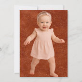 テラコッタスコップアイスクリームケーキフォト誕生日 招待状 (裏面)