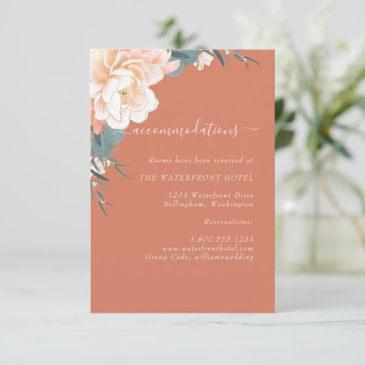 テラコッタピーチ金ゴールドフローラ結婚ズアコモデーション エンクロージャーカード (スタンド正面)