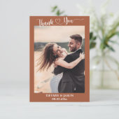 テラコッタフォトシンプルーエレガントなウェディングスクリプト サンキューカード (スタンド正面)
