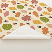 テラコッタブラウンのアコーンと紅葉 シェルパブランケット (3/4)