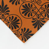 テラコッタブラック古代ギリシャの蛇行パターン フリースブランケット (角)