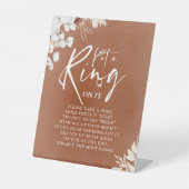 テラコッタホワイトフローラボホサインにリングや輪を置く 台座サイン (正面)