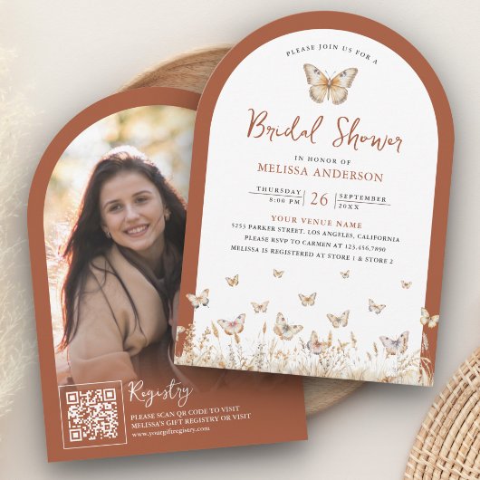 テラコッタワイルドフラワーバタフライアーチブライダルシャワー 招待状