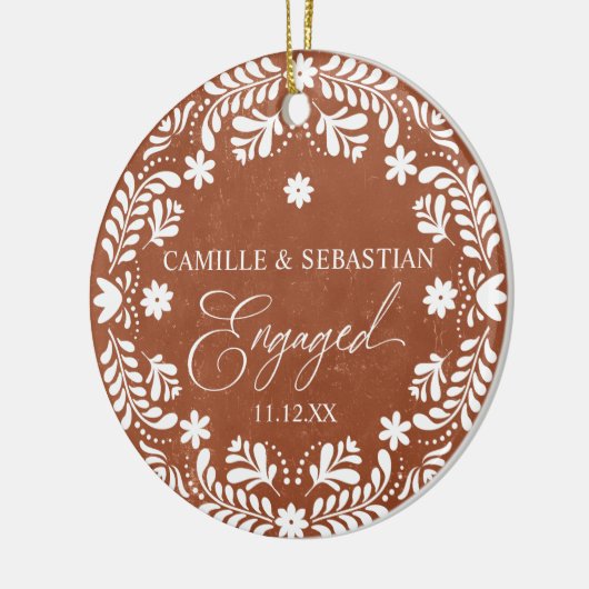 テラコッタ初めてのクリスマス婚約写真 セラミックオーナメント (左)